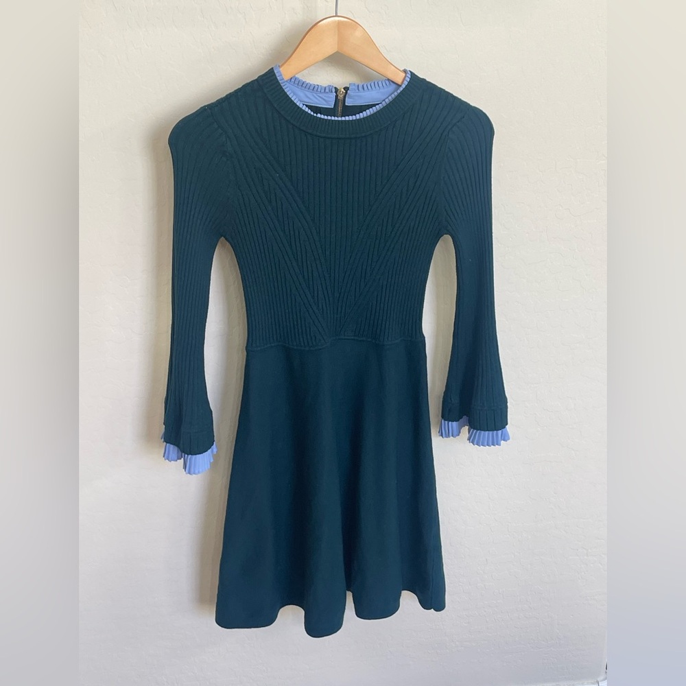 Eliza J dark green and Light Blue Women’s Pleated Dress Size Medium